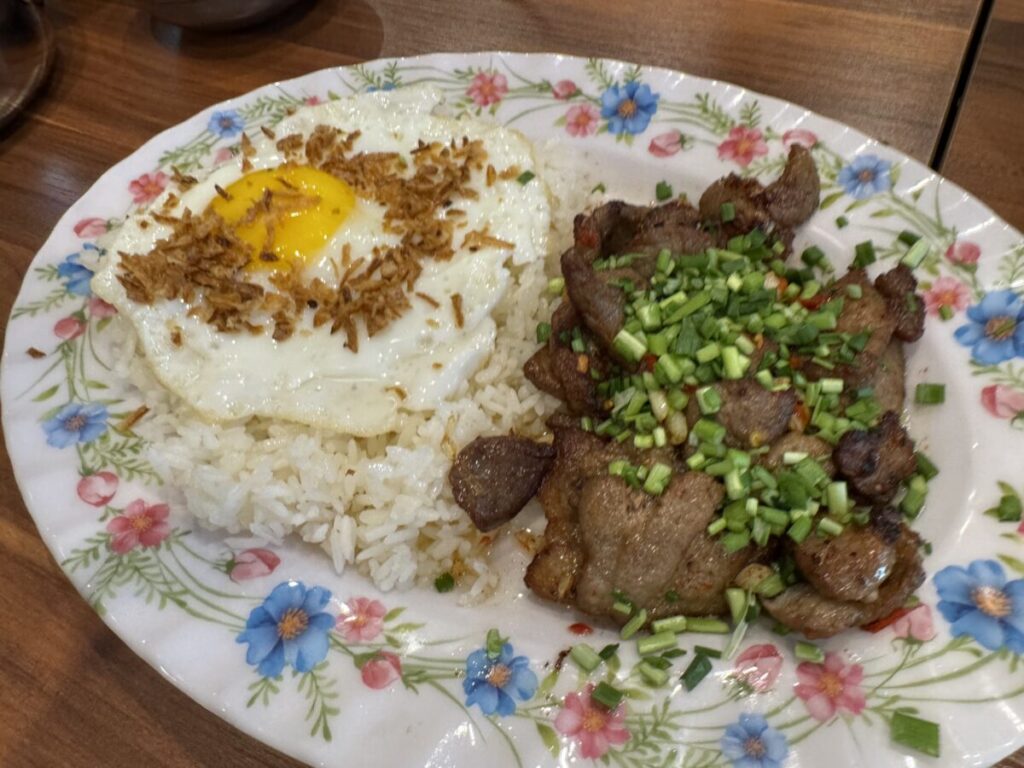 구의 맛집 이스트폴 맛집 깐깐의 대표메뉴 소고기덮밥